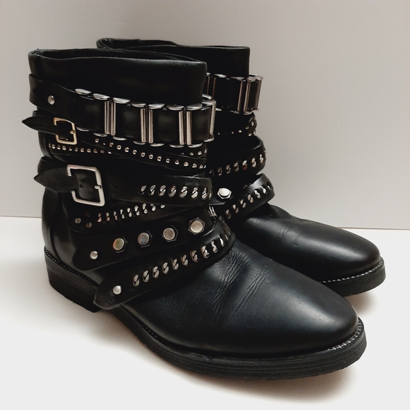 L.A.M.B. Tessa Moto Short Ankle Stud Boots Slip-On Genuine Leather Black Sz 6 M - Picture 15 of 16